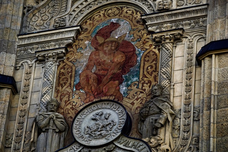 Berlin Michaelsen Palais Hotel Roter Adler 2 top close