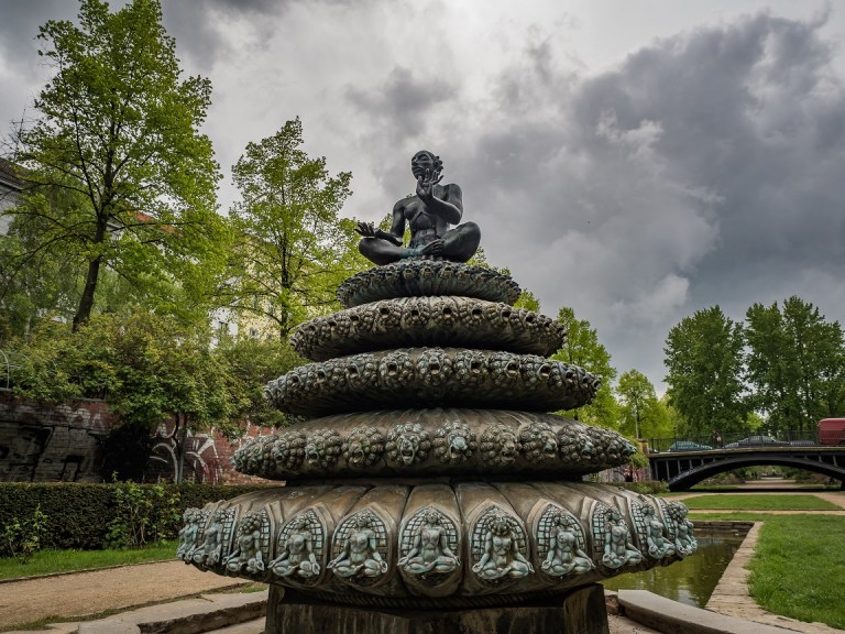 Michelkirchplatz kanalpark (12).jpg