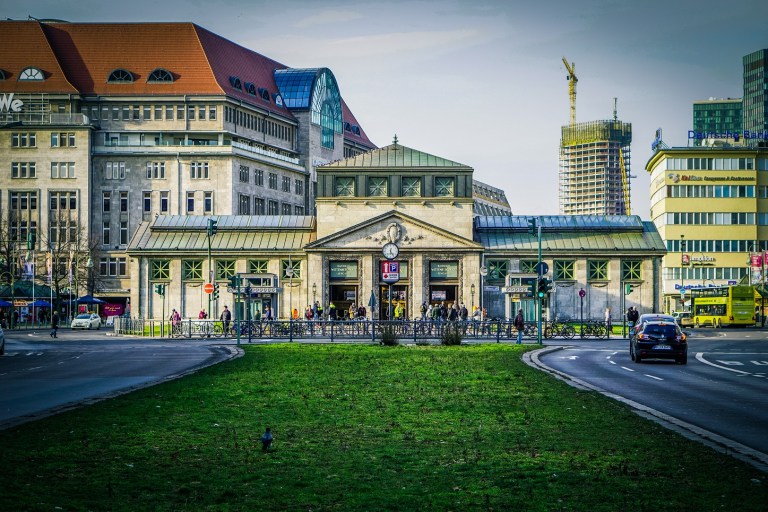 U1 Bahnhof Wittenbergplatz (1)