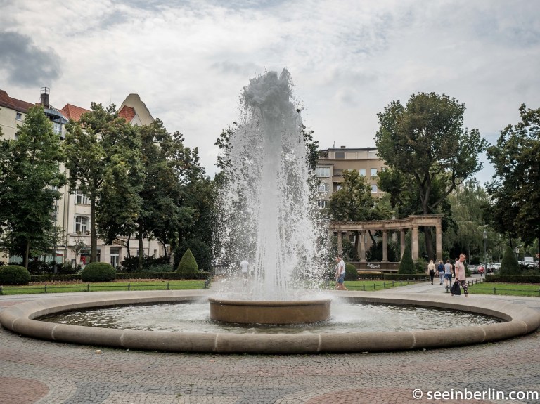 berlin viktoria luise platz (8).jpg