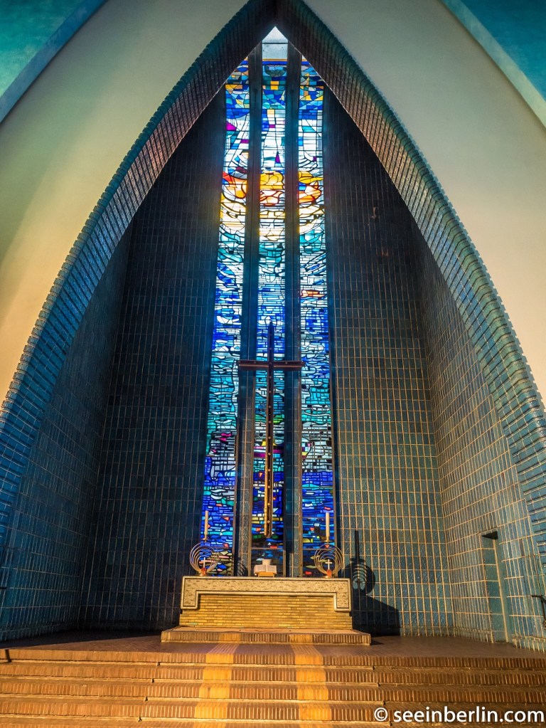 kirche am hohenzollernplatz Berlin seeinberlin (7).jpg