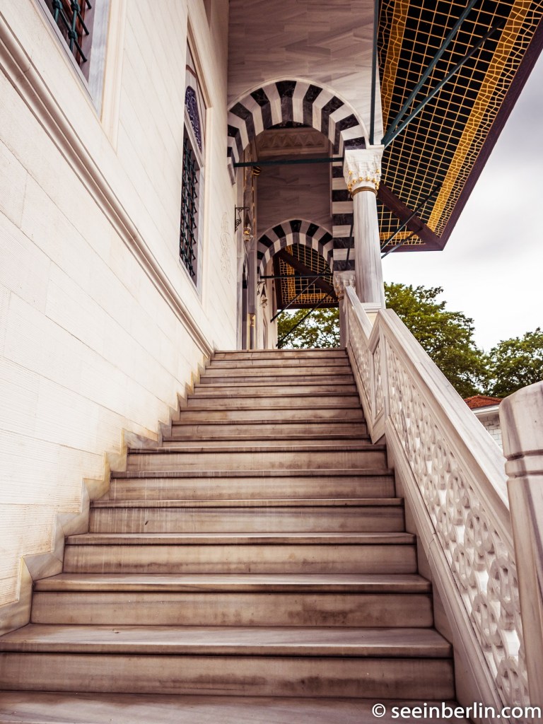 Sehitlik Mosque in Berlin Tempelhof (2).jpg