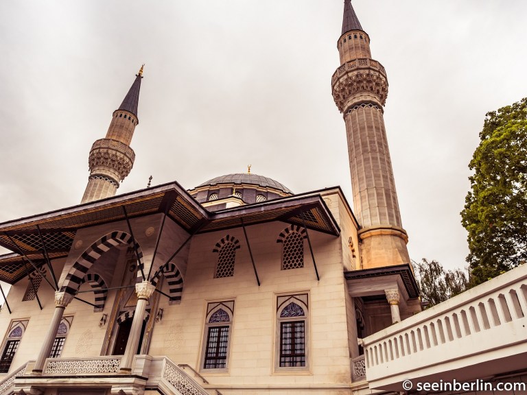 Sehitlik Mosque in Berlin Tempelhof (8).jpg